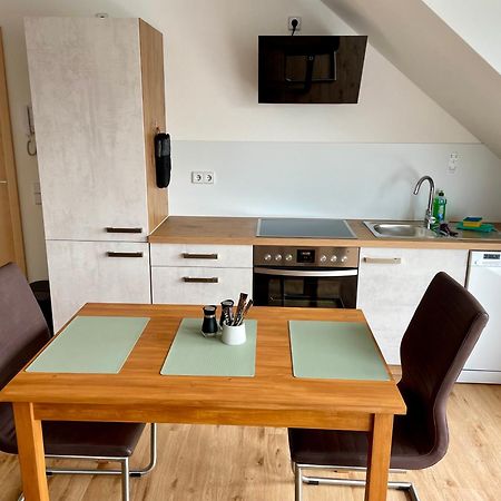 Stadtoase Geraeumige Gaestewohnungen Mit Balkon, Komfort, Modernitaet Und Ruhe, Fuer Monteure Geeignet, Free Wifi Frankenberg Exteriér fotografie