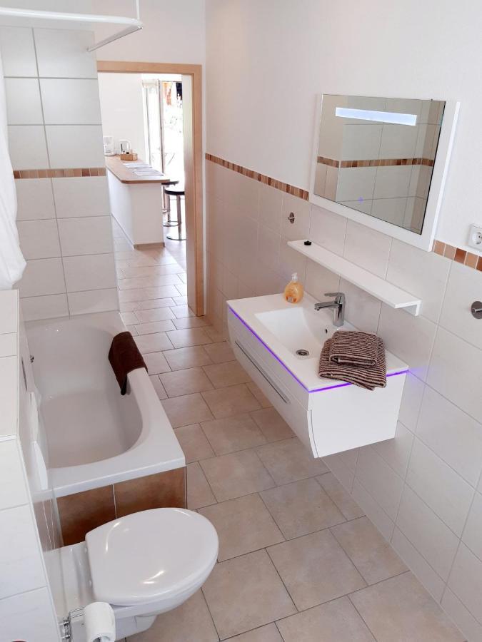 Stadtoase Geraeumige Gaestewohnungen Mit Balkon, Komfort, Modernitaet Und Ruhe, Fuer Monteure Geeignet, Free Wifi Frankenberg Exteriér fotografie